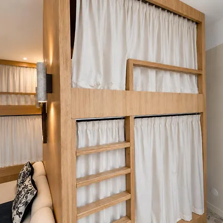 Lavie Maison - Design & Bath Hostel