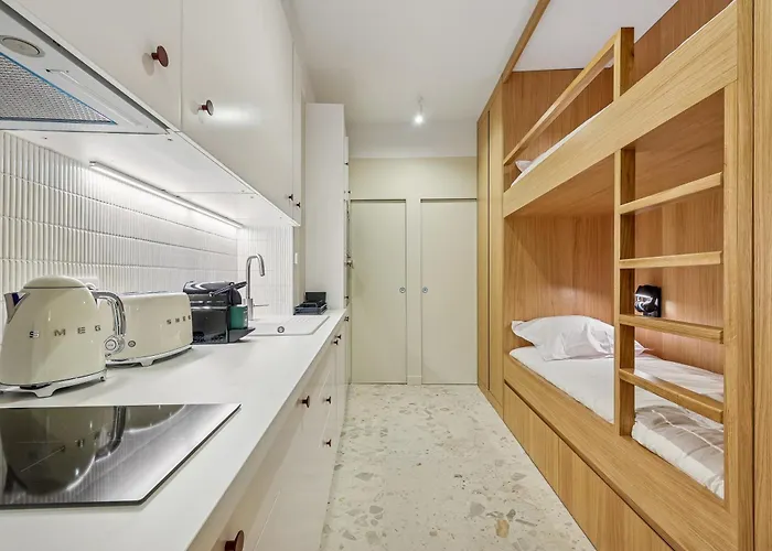 Lavie Maison - Design & Bath Apartment
